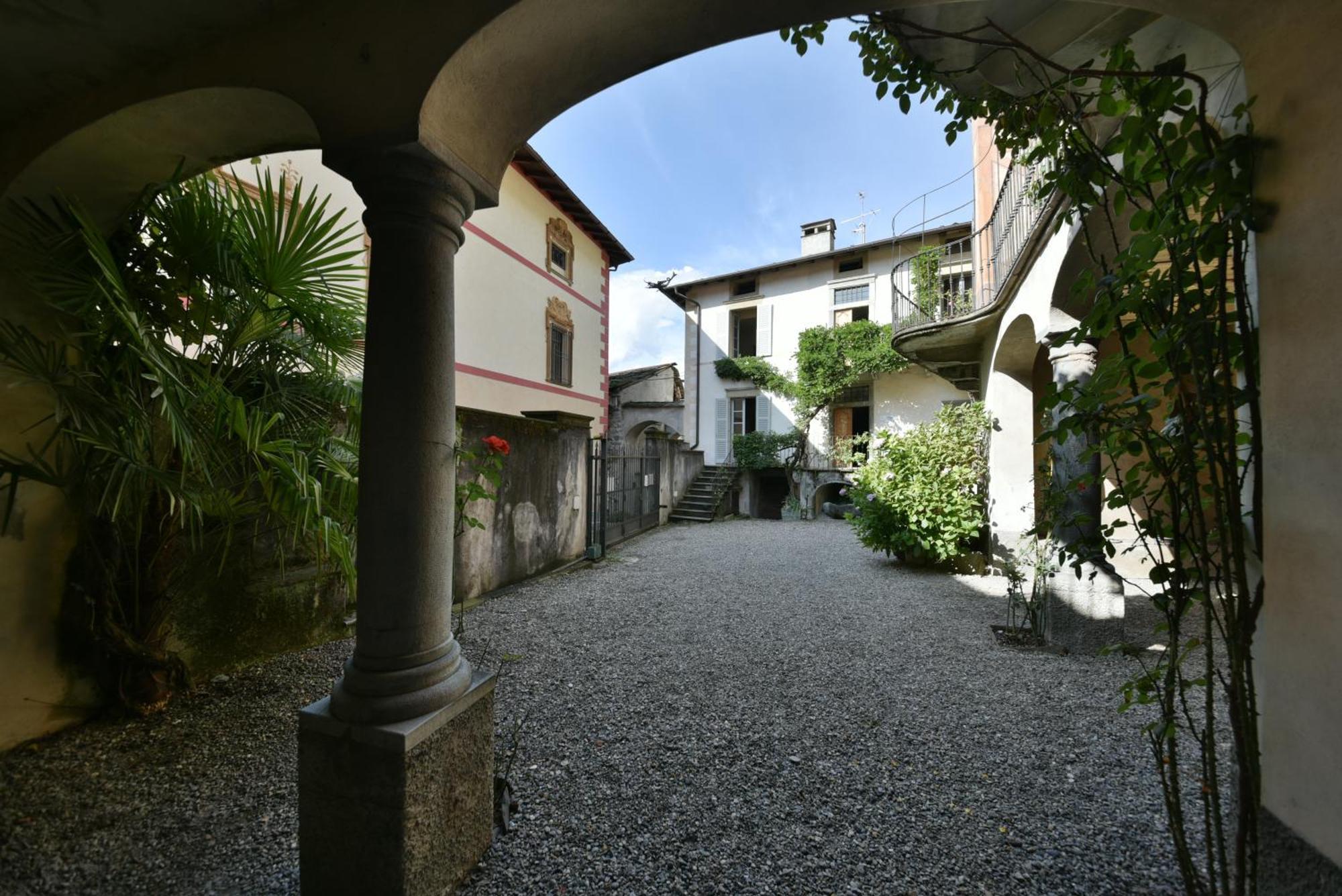 Piano Nobile Al Roseto Del Drago Villa San Bernardo  Exterior foto